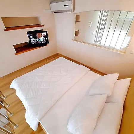 Alex Apartments: Central Two-Level Flat with 24/7 Self Check-In Poltava Exterior photo