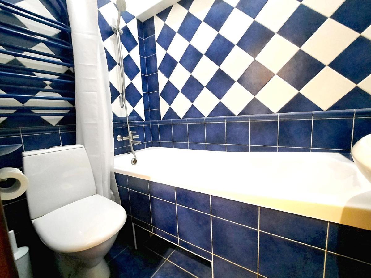 Alex Apartments: Two-level Flat With 24/7 Self Check-in Poltava