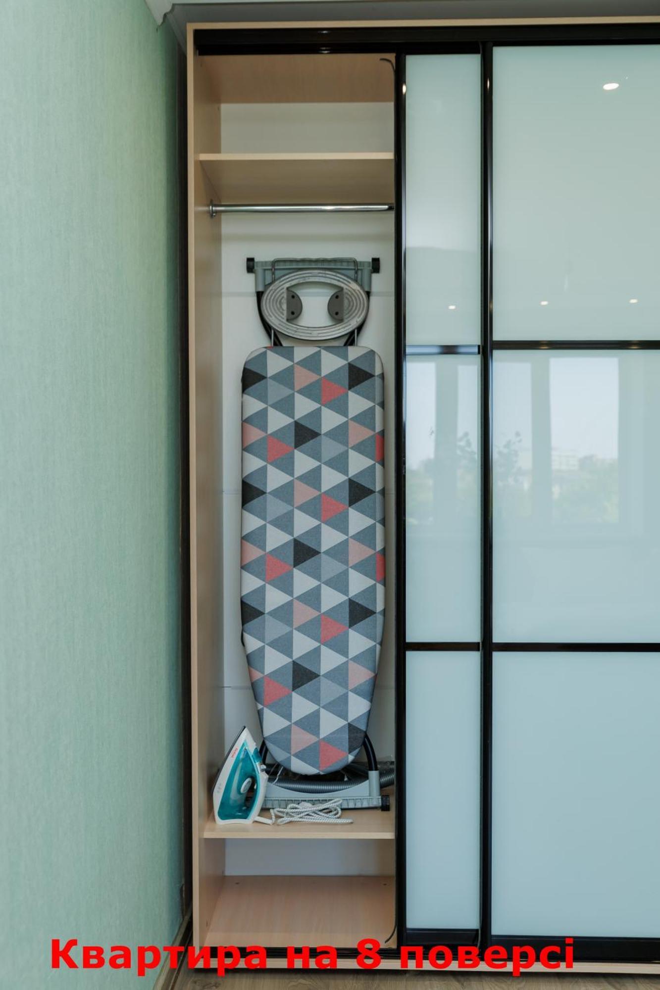 Alex Apartments: Two-level Flat With 24/7 Self Check-in Apartment *